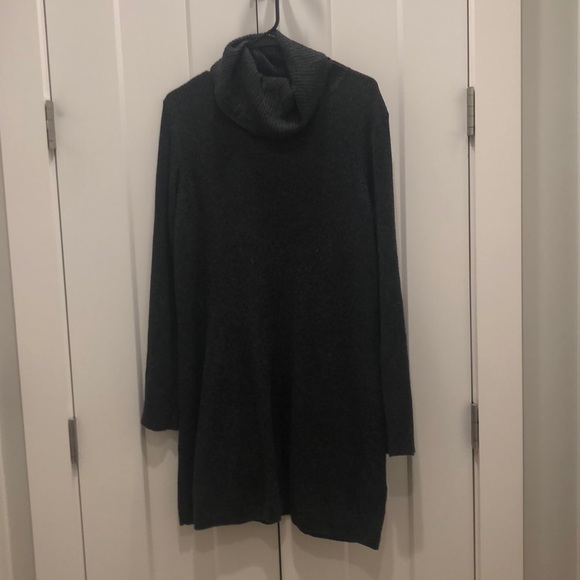 Madewell Dresses & Skirts - Madewell turtle neck dress